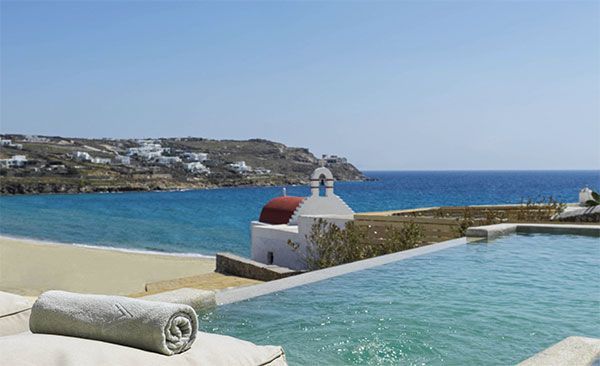 AEGON Mykonos infinity suite pool