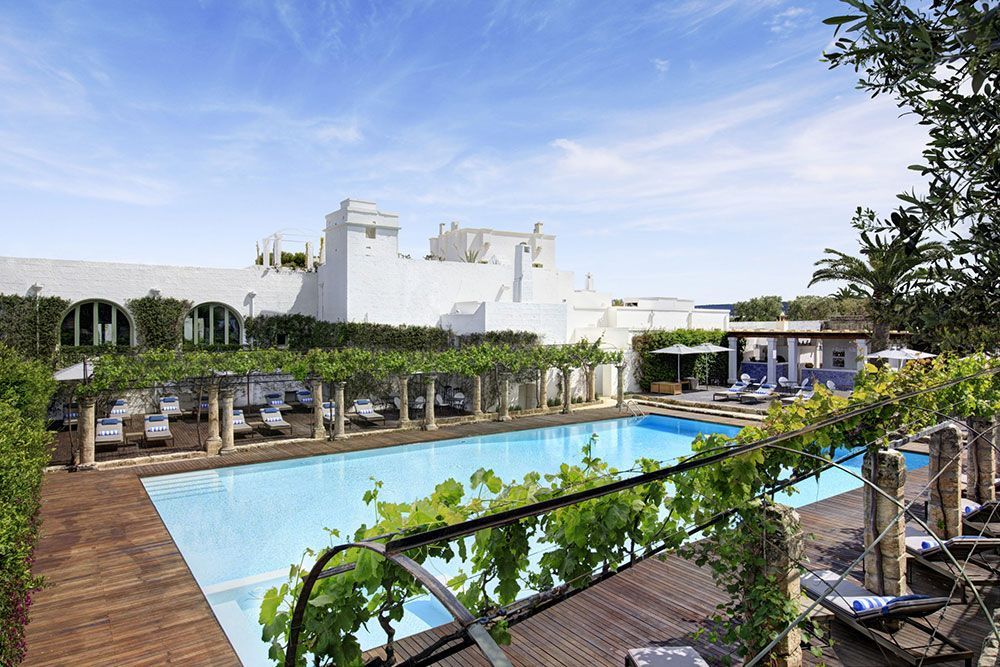 Masseria Torre Maizza pool